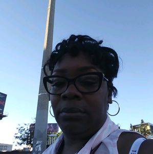 Meet your Posher, Letonya